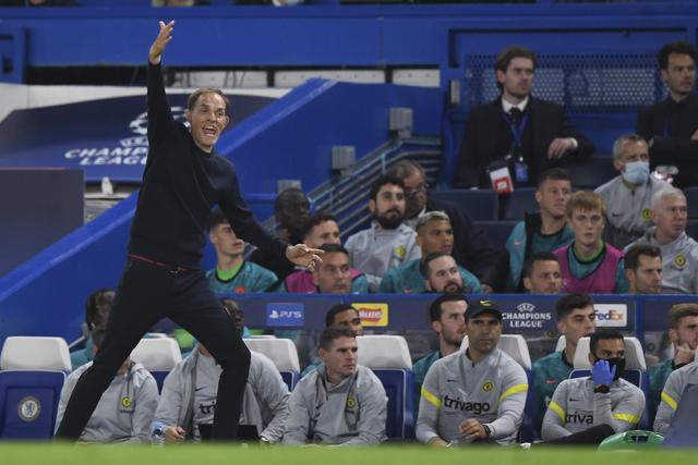 美媒晒乔丹93年总决赛：场均41+8.5+6.3 G4爆砍55分 达成3连冠